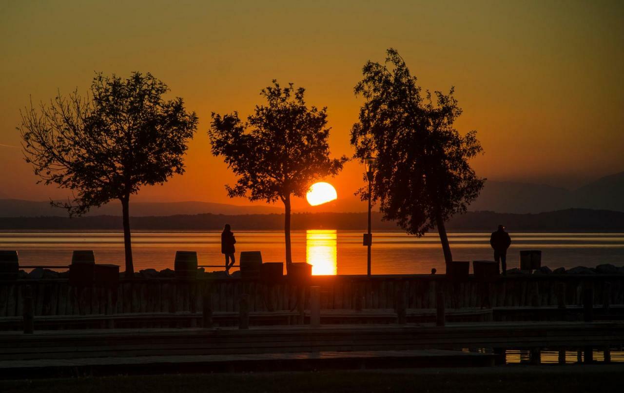Gaestehaus Schmidt Podersdorf am See Buitenkant foto